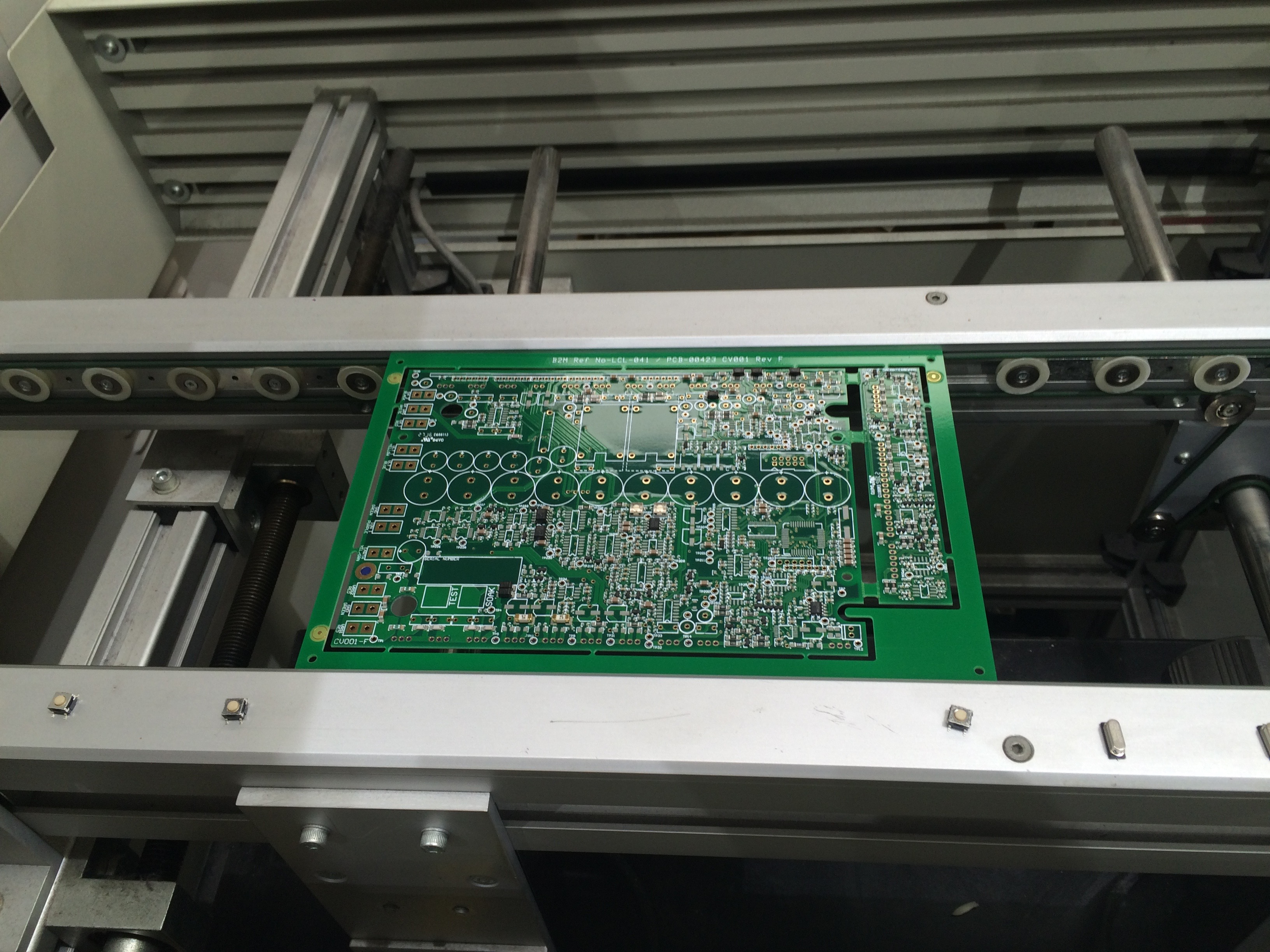 LCL increases its assembly capacity through investment in new SMT